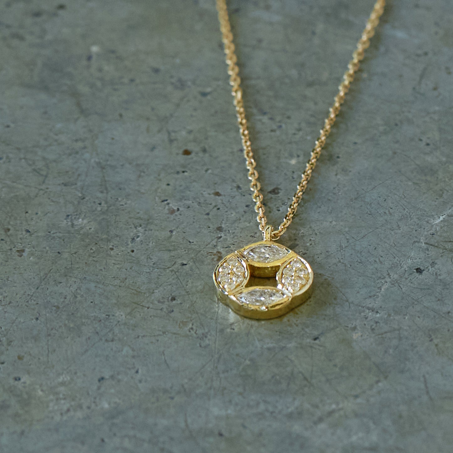 Megawatt Circle Pendant